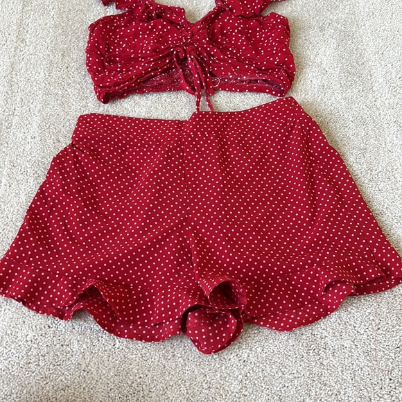 Short set - Picture 3 of 3